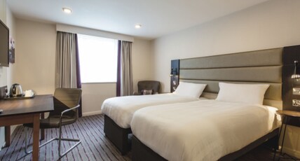 Premier Inn Stevenage Central Room Type - Twin Room