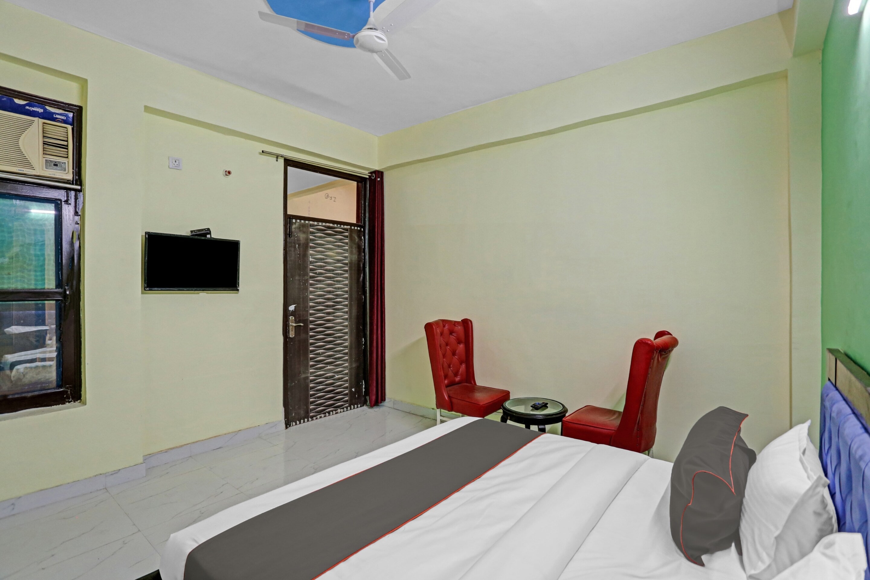 Hotel O Mango Bloom - Tap to explore photos