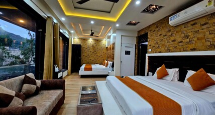 Hotel Leela Vilas-A Boutique Hotel Room Type - Deluxe Quadruple AC Room