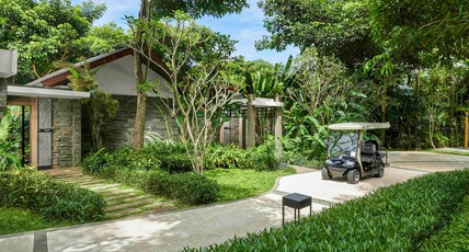 Pullman Ciawi Vimala Hills Resort Spa & Convention Room Type - 3 BEDROOM VILLA, 2 King and 1 Twin Size Beds, Private Pool