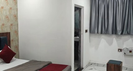 Raj Inn | Lucknow Room Type - Standard Family