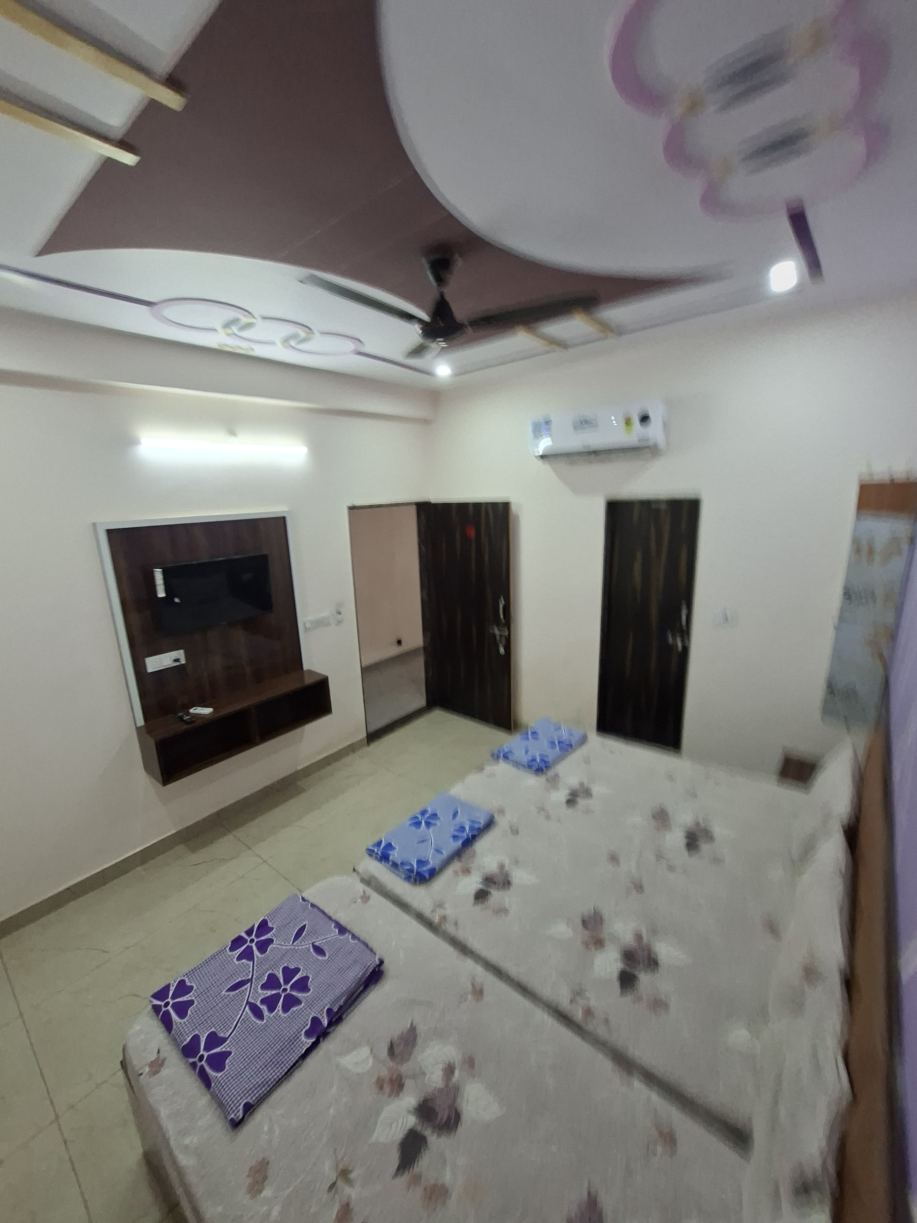Hotel Shri Shyam Ka Sahara - Tap to explore photos