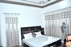 Rooms of Hotel four season