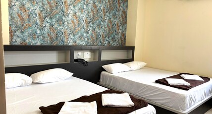 P A Castle Room Type - Family Suite with two King Bed