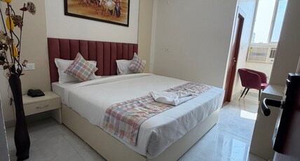 Bisaka Hotels Room Type - Club Room