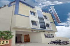 Maruthi Residency (2 Kms from Airport)