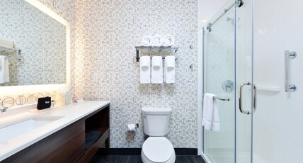 Holiday Inn FORT WORTH - ALLIANCE Room Type - 2 Queen Standard