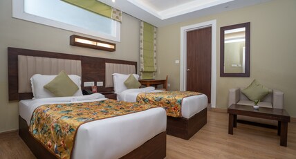 Summit North Star Hotel (with Swimming Pool) Room Type - Deluxe Twin Room