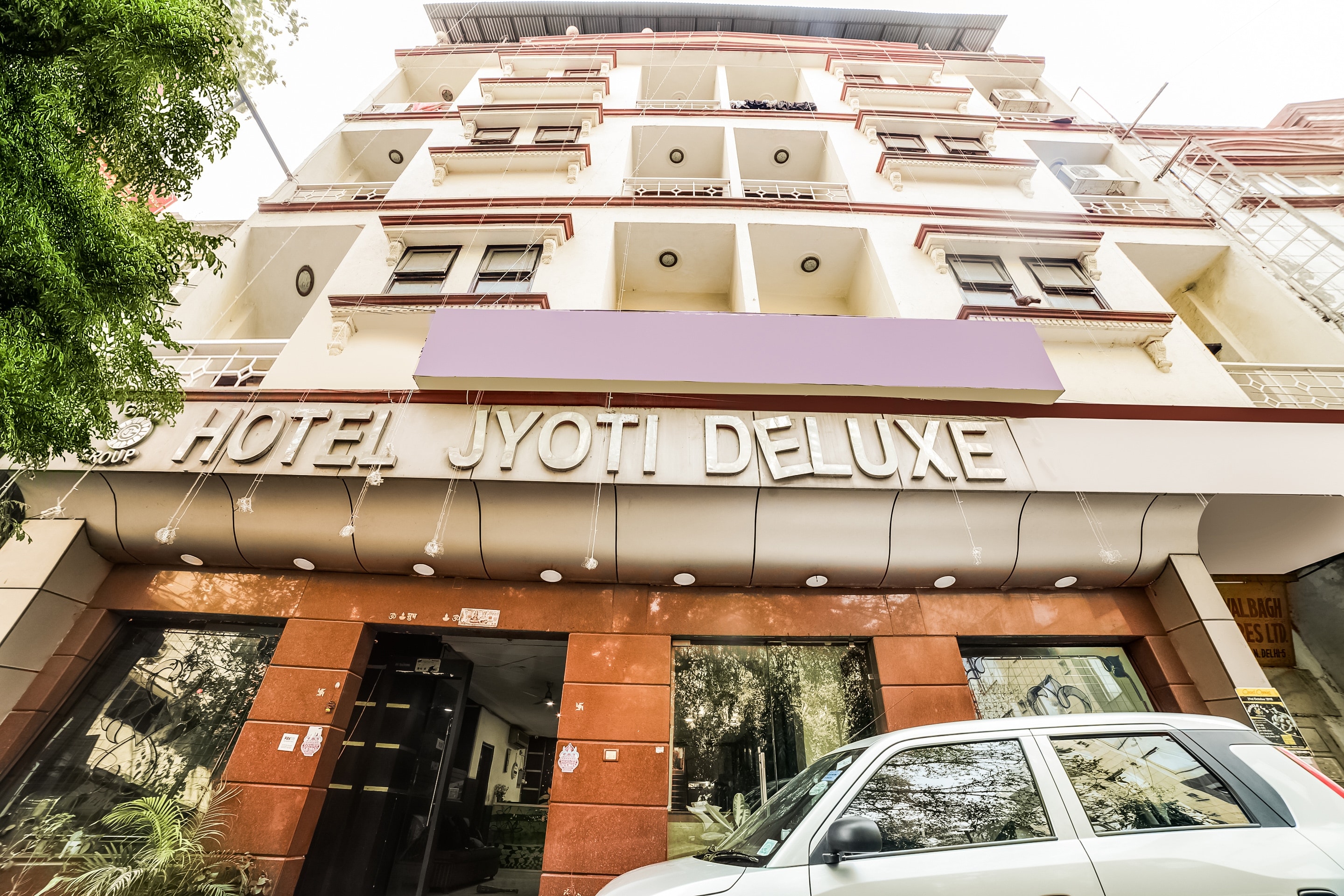 Hotel O Jyoti Deluxe - Tap to explore photos