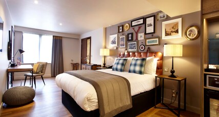 Hotel Indigo YORK Room Type - 1 King Standard Accessible
