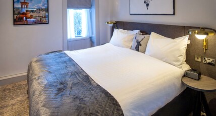 Bruntsfield Hotel Room Type - 1 King 1 Single 1 Bunk Bed, Non-Smoking, Superior Room, Family Room