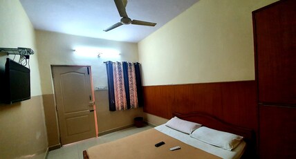 veekay residency Room Type - Deluxe A/C