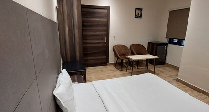 Hotel Dixon Room Type - Super deluxe room