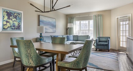 Hilton Grand Vacations at SeaWorld Room Type - 2 KING 2 BEDROOM SUITE