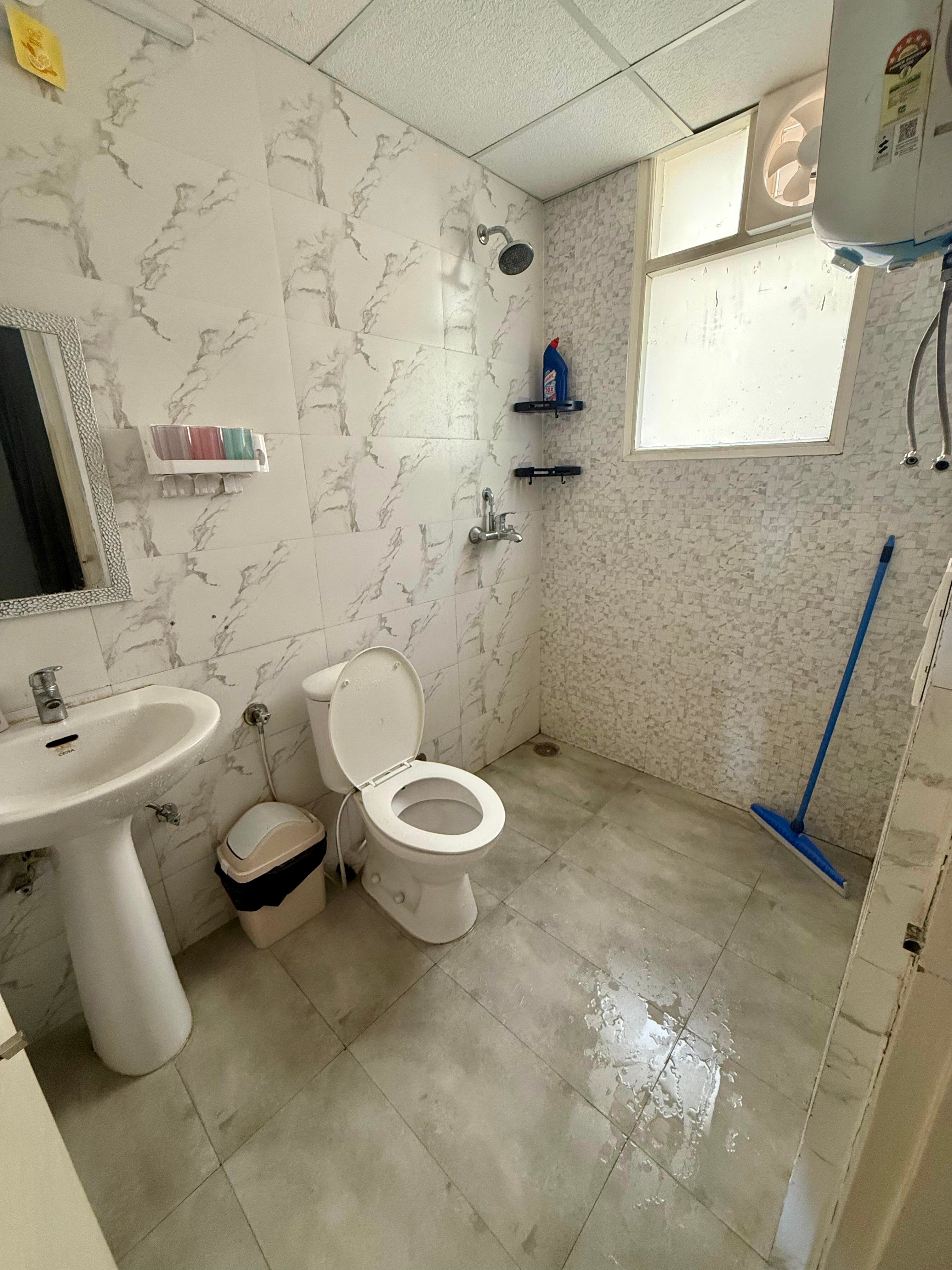 3BHK Independent Apartment - Tap to explore photos