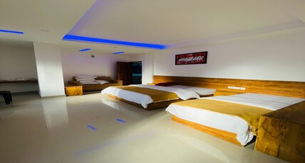 Queen C Inn Room Type - Twin Suite AC