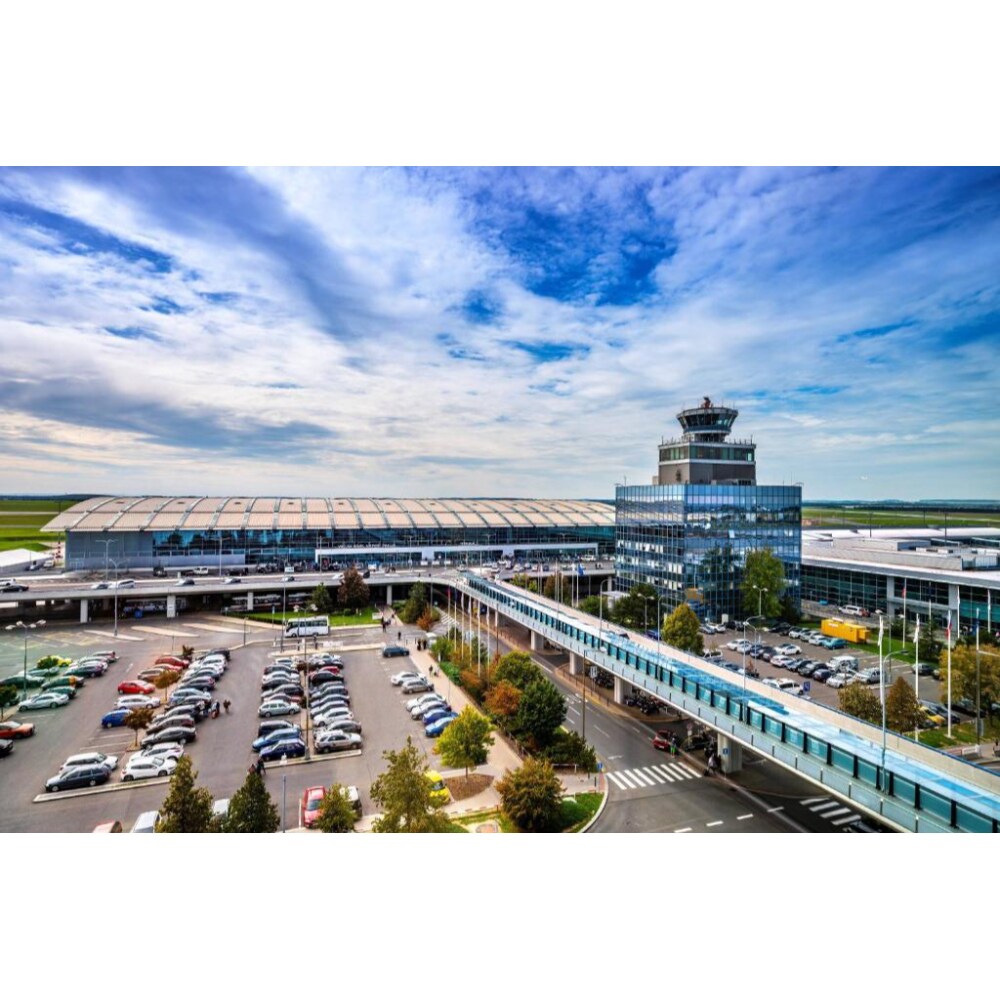Courtyard by Marriott Prague Airport - Tap to explore photos
