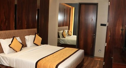 Hotel Rudra Royal Room Type - Super Deluxe Room