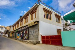 The StendeL Villa | 5 Mins Walk from Leh Market