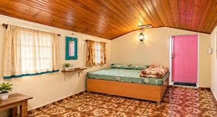 Old Cottage SuzAm's Trekkers Paradise Room Type - Old Cottage SuzAm's Trekkers Paradise