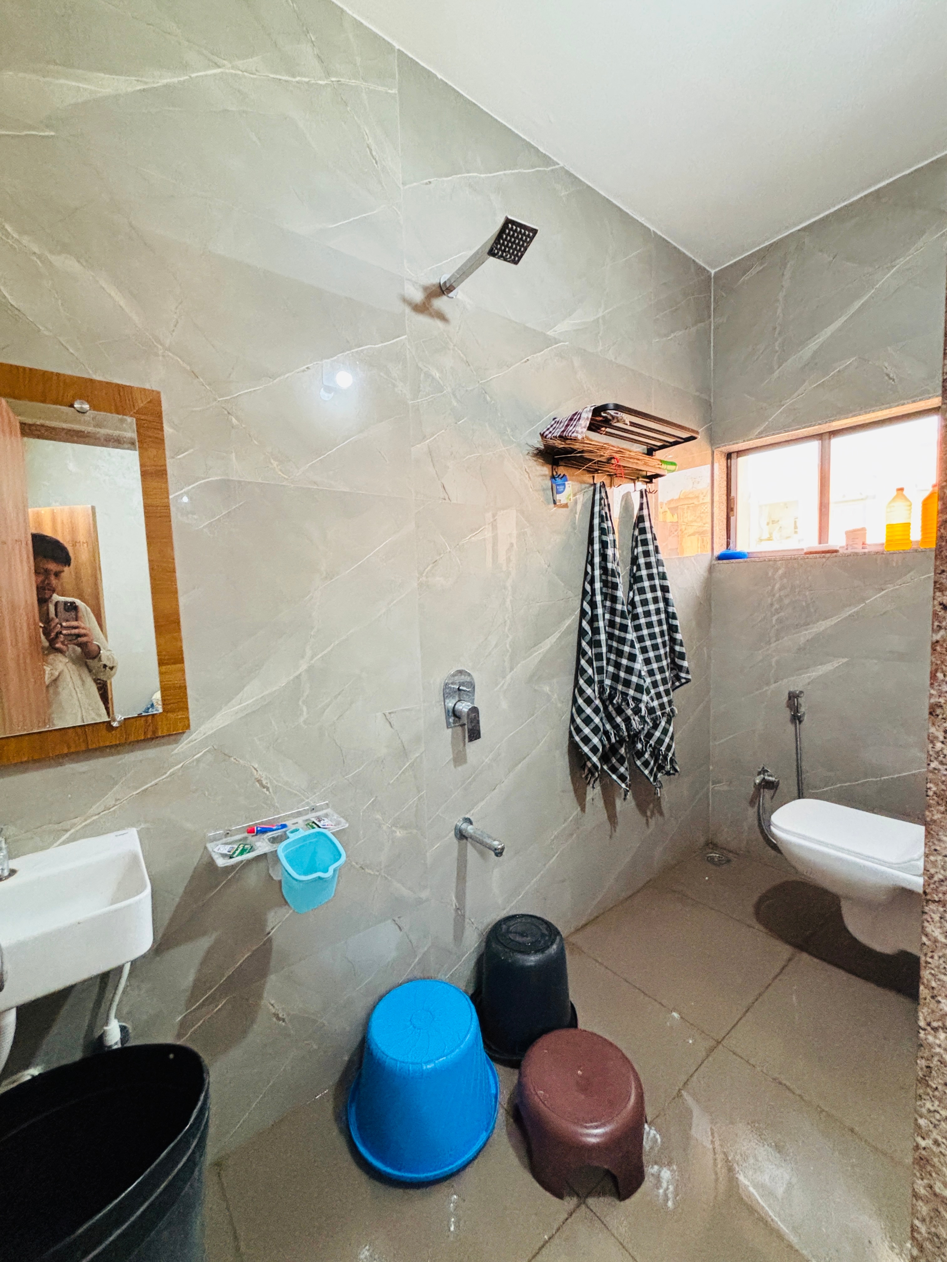 Jay Dwarkadhish Homestay | 800m from Dwarkadhish Temple - Tap to explore photos