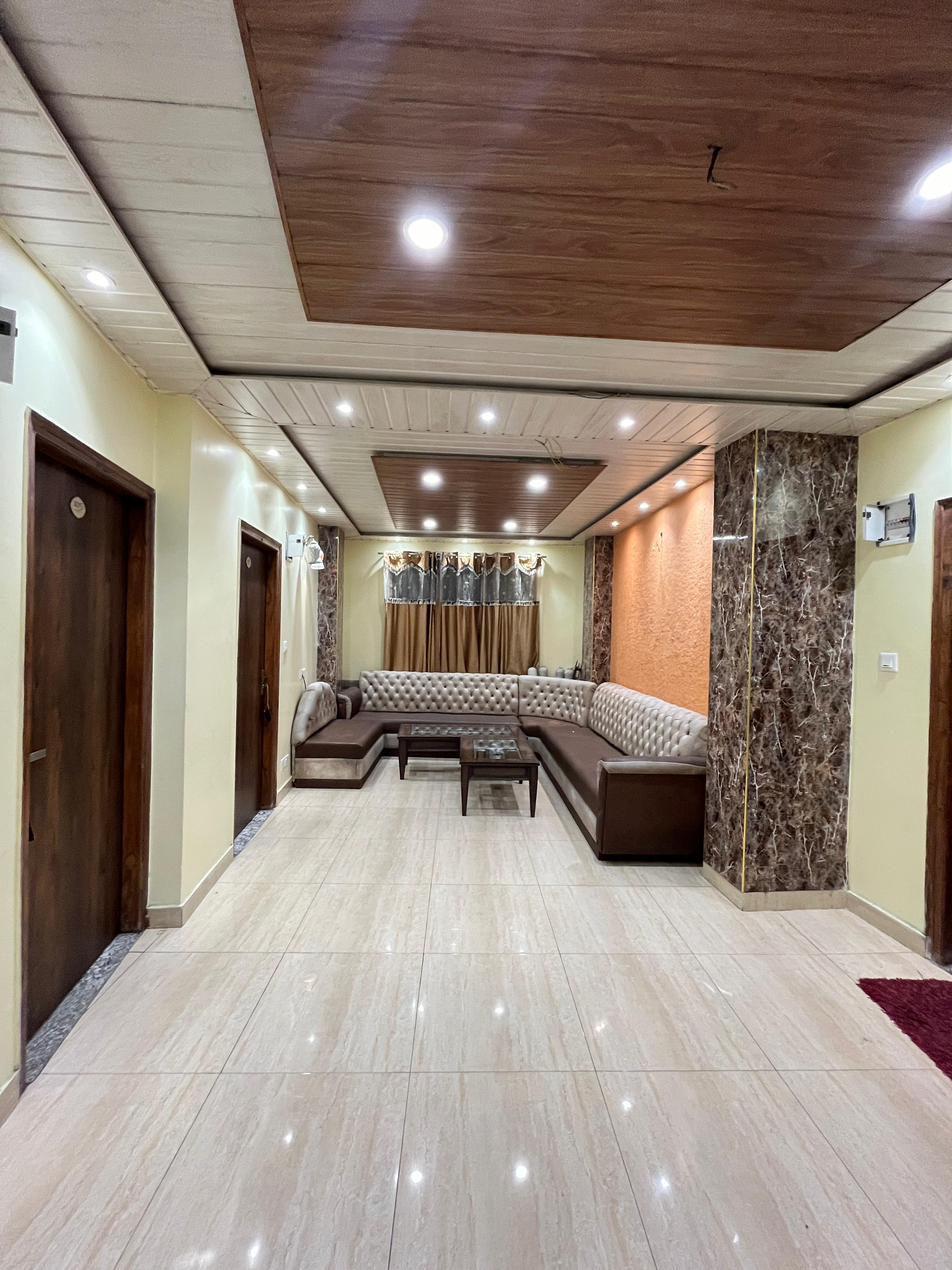 Laj Guru near Mall Road - Tap to explore photos
