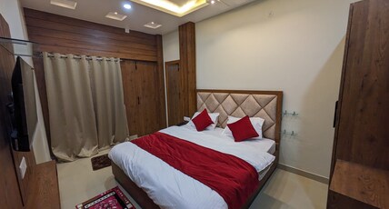 Hotel Seasons Grand Room Type - Deluxe