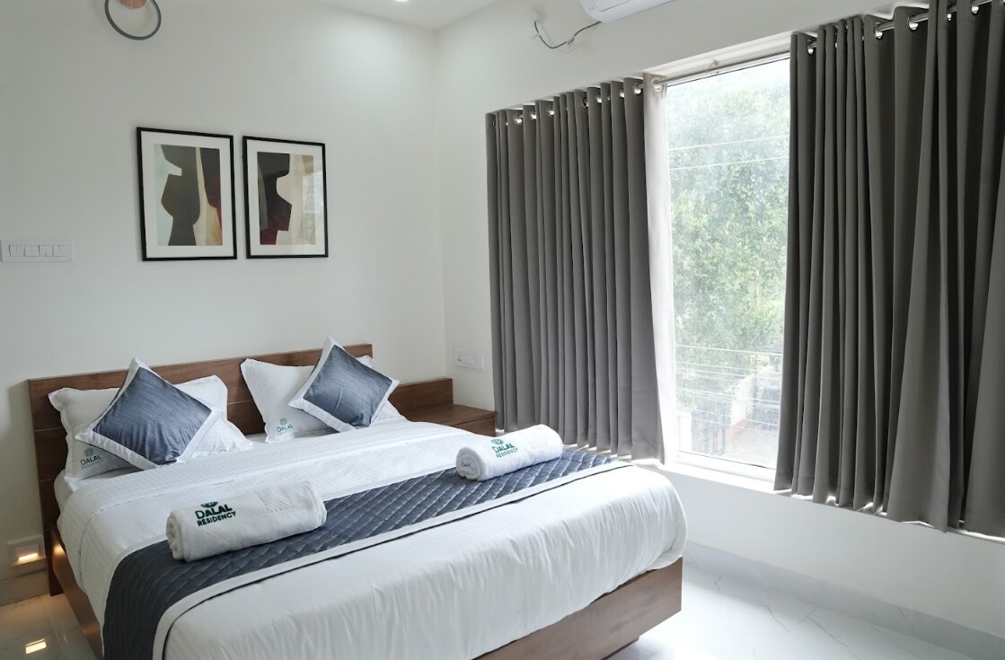 Dalal Residency | 2 BHK| 5 minutes from Aster Hospital - Tap to explore photos