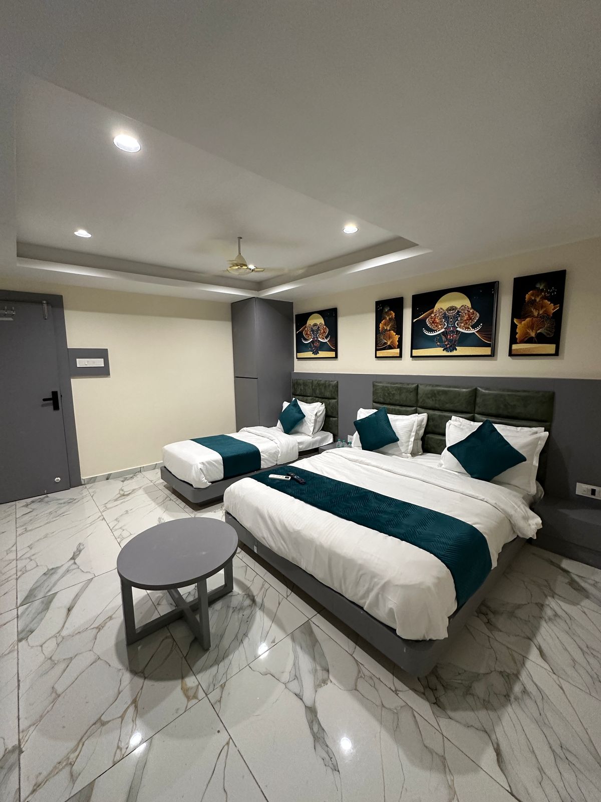 HOTEL SHYAM PARADISE - Tap to explore photos