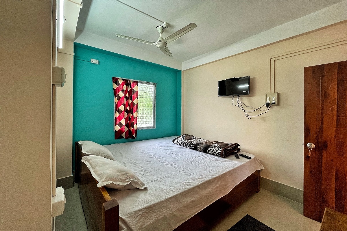 Hotel Seven Sister - Tap to explore photos