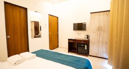 46 ELITE ENCLAVE - Deluxe Rooms Room Type - Deluxe Room with Pvt Balcony