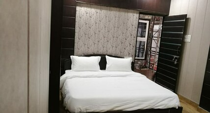 Hotel Green Valley Inn Room Type - Deluxe Room