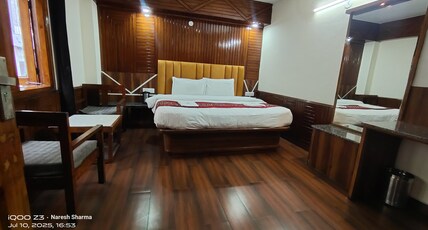 HOTEL PANKAJ Room Type - DELUXE
