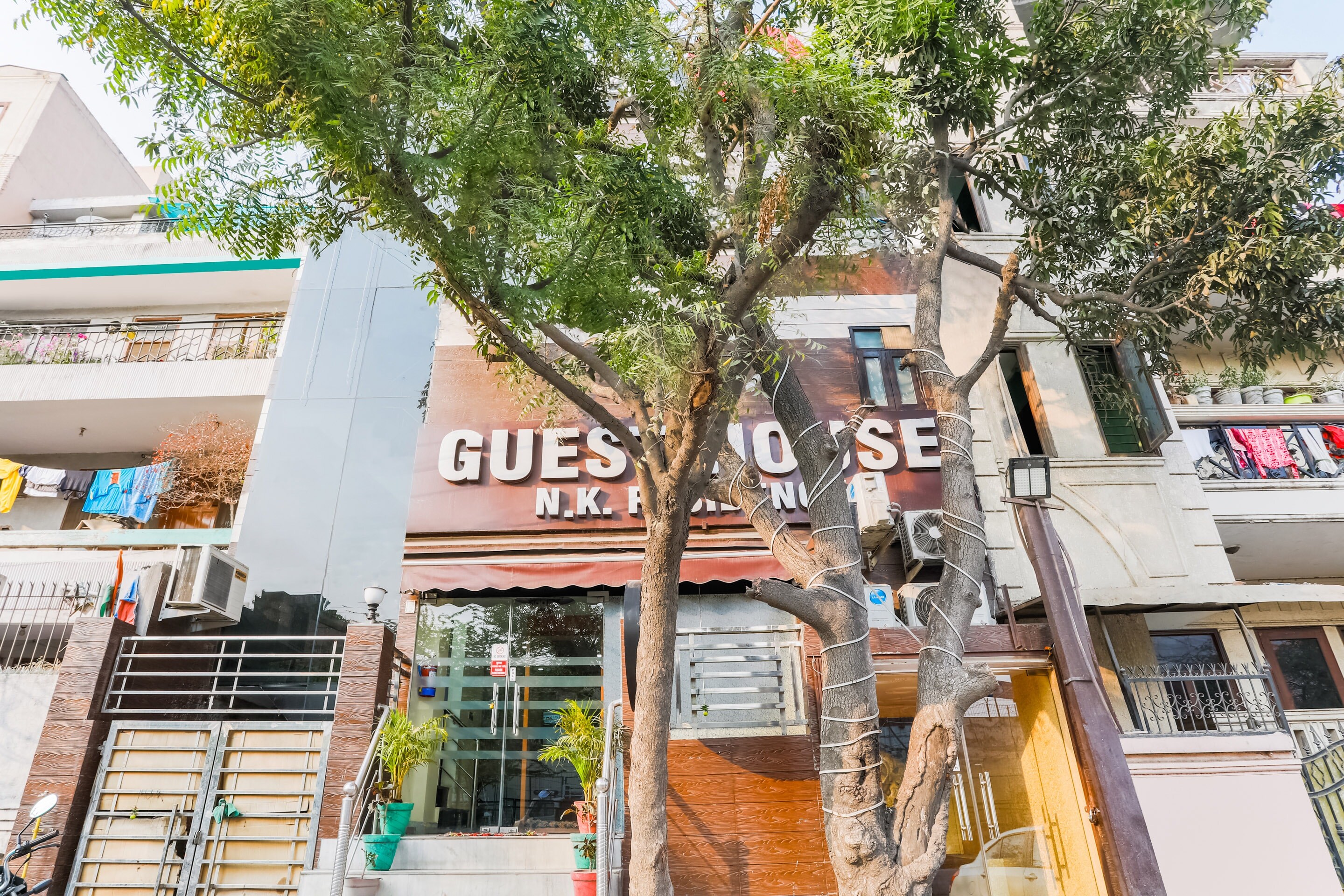 Hotel O NP INTERNATIONAL AND ACCOMMODATION - Tap to explore photos