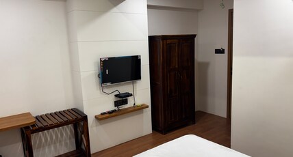 Hotel Shubham Room Type - Premium Room