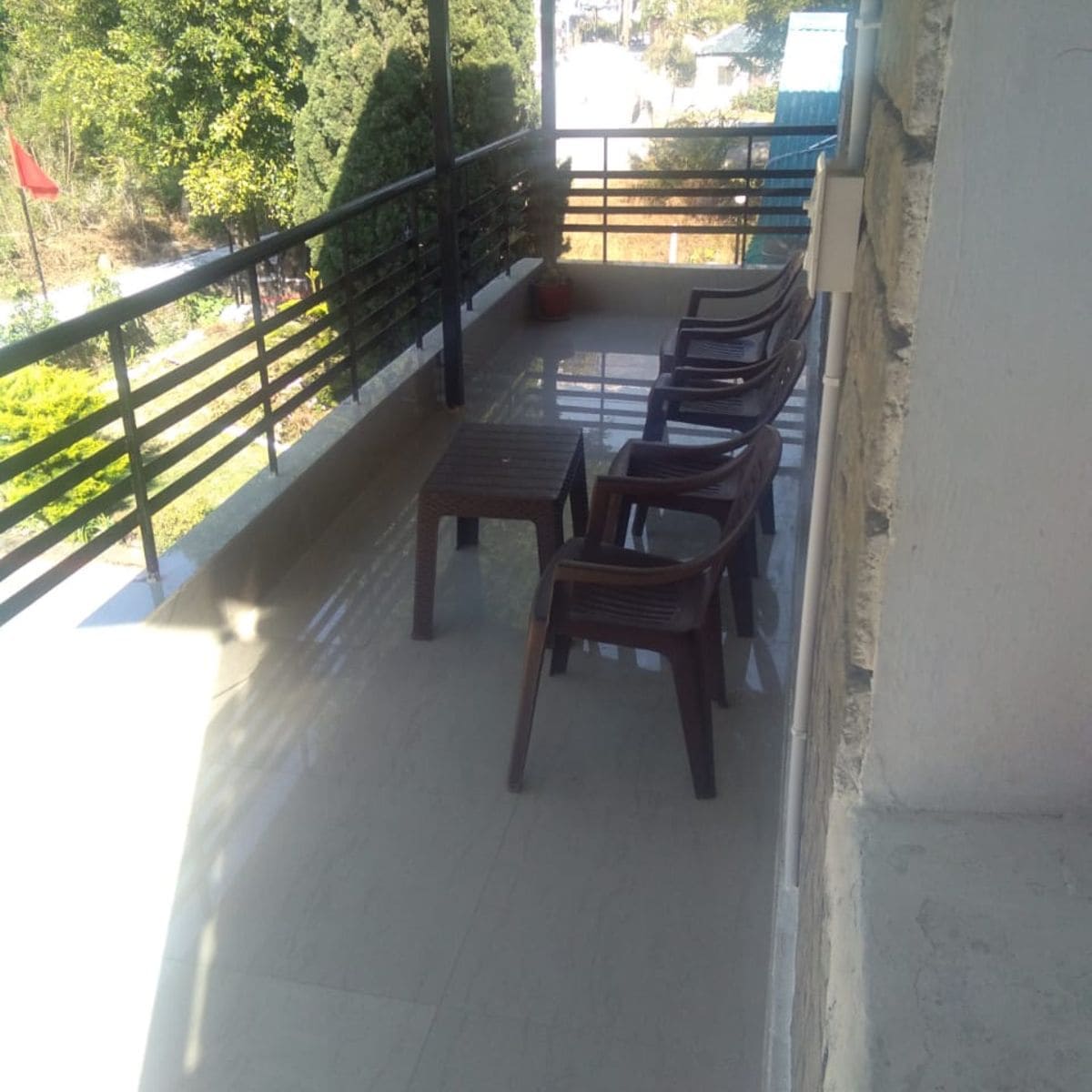 Hotel Yatri Niwas, Chamundaji (HPTDC) - Tap to explore photos
