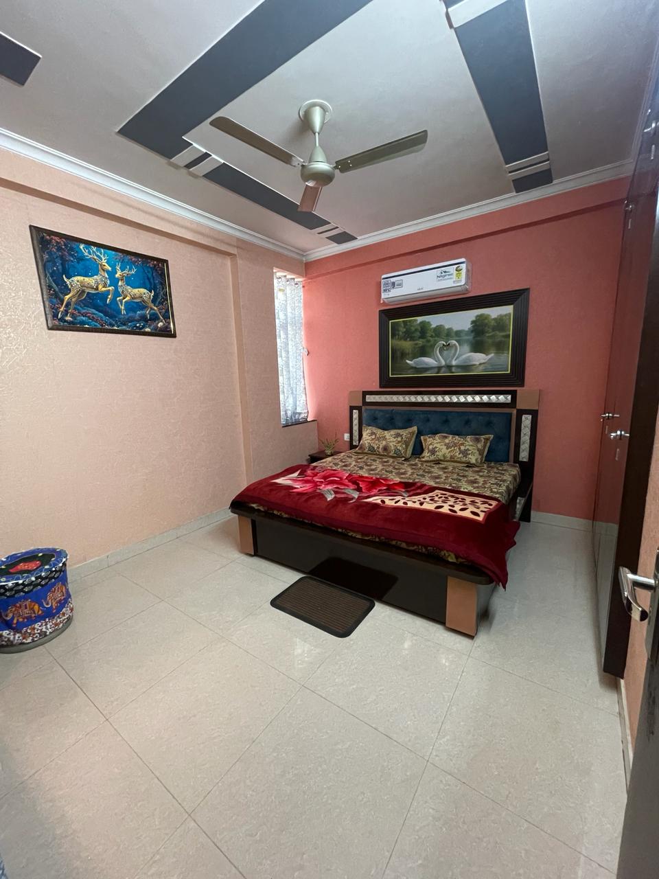 Apna Mahal Home Stay - Tap to explore photos