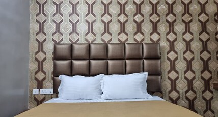 THE APPOLO REGENCY Room Type - Deluxe Room