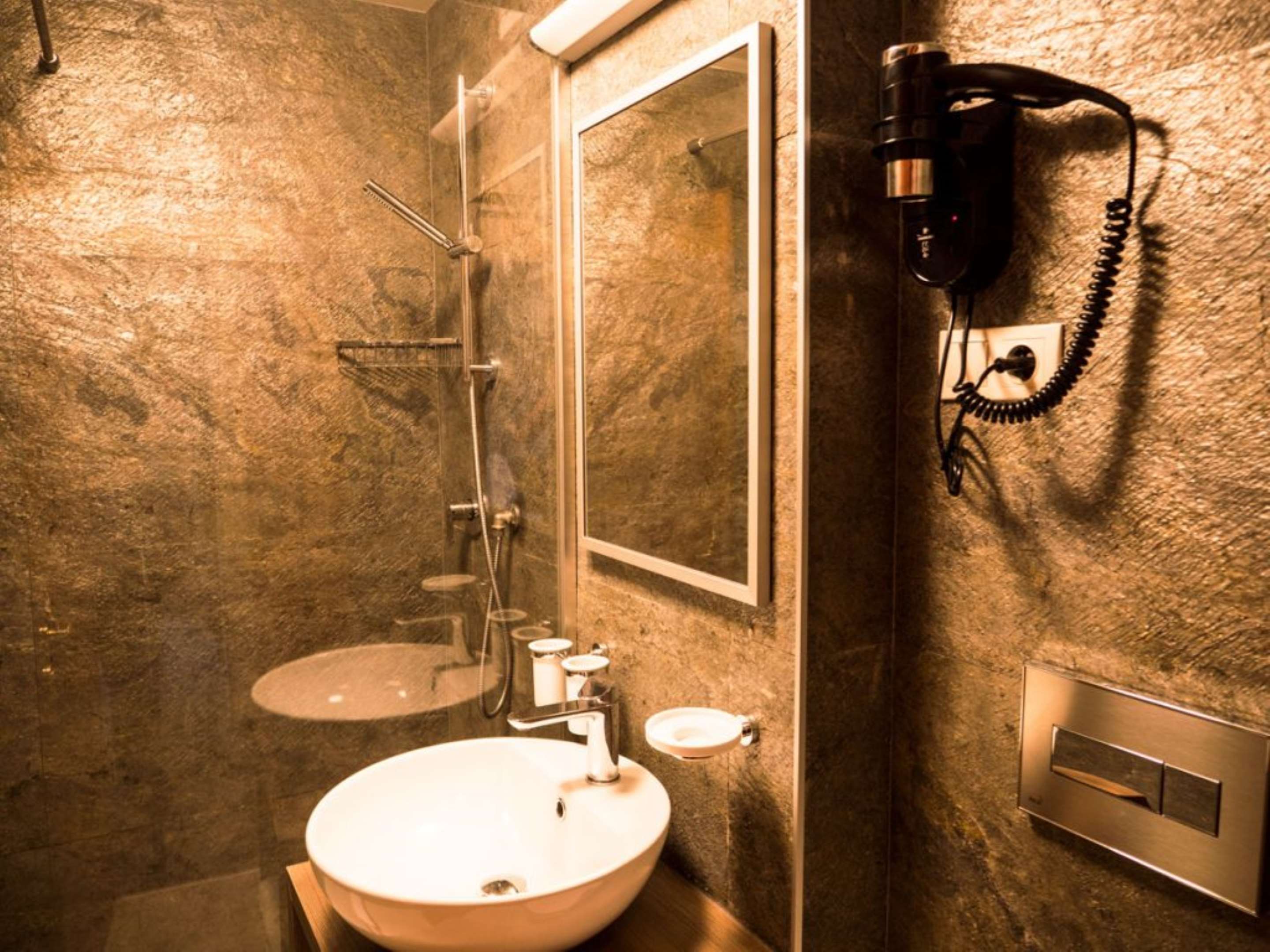 Best Western Silva Hotel - Tap to explore photos