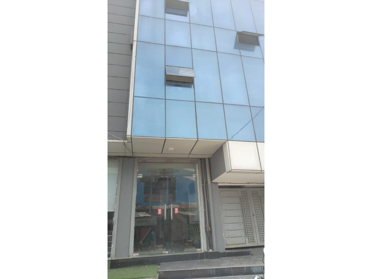Hotel The Anvi Residency Sector 132 - Tap to explore photos