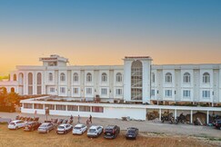 THE VINDHYASARTHAK RESORT