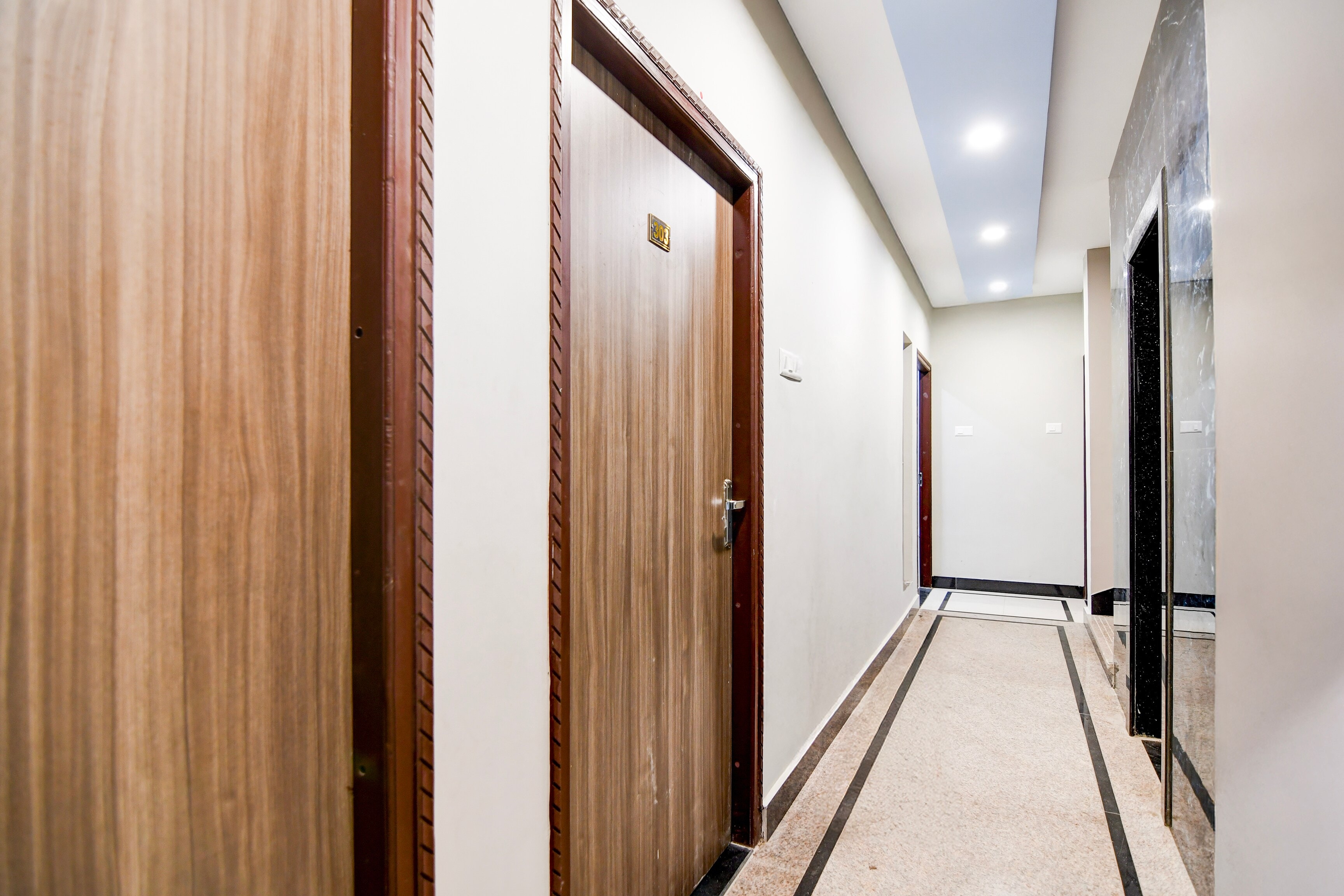 Hotel O Aaliva Guest House - Tap to explore photos