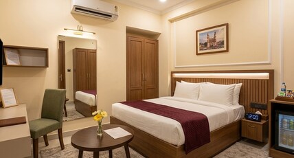 Hotel Aroha Stayz Room Type - Superior Room With Smart TV