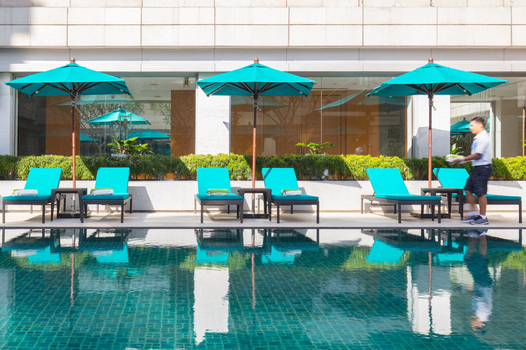 Holiday Inn Bangkok - Tap to explore photos