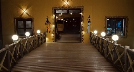 SOMONA GRANDEUR Room Type - Delux Room