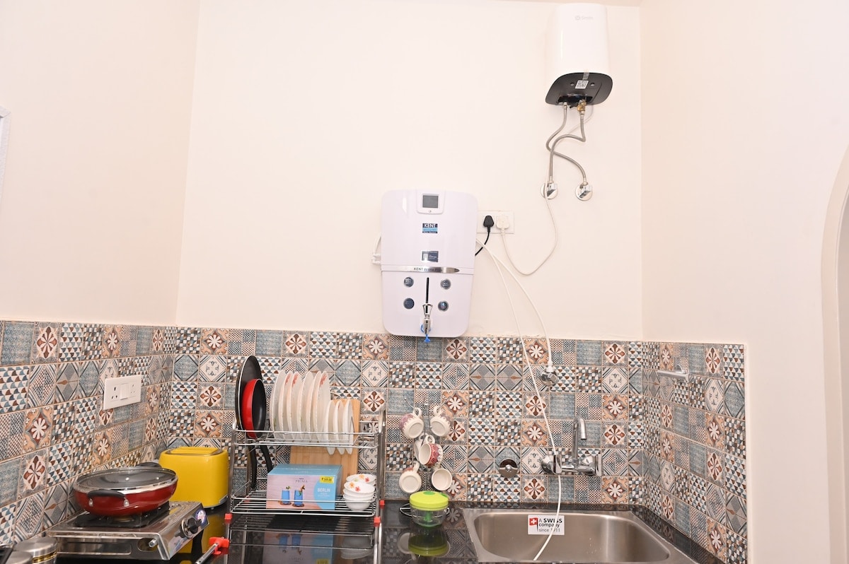 Abhivats Aero Casa The Luxury Pent House - Tap to explore photos