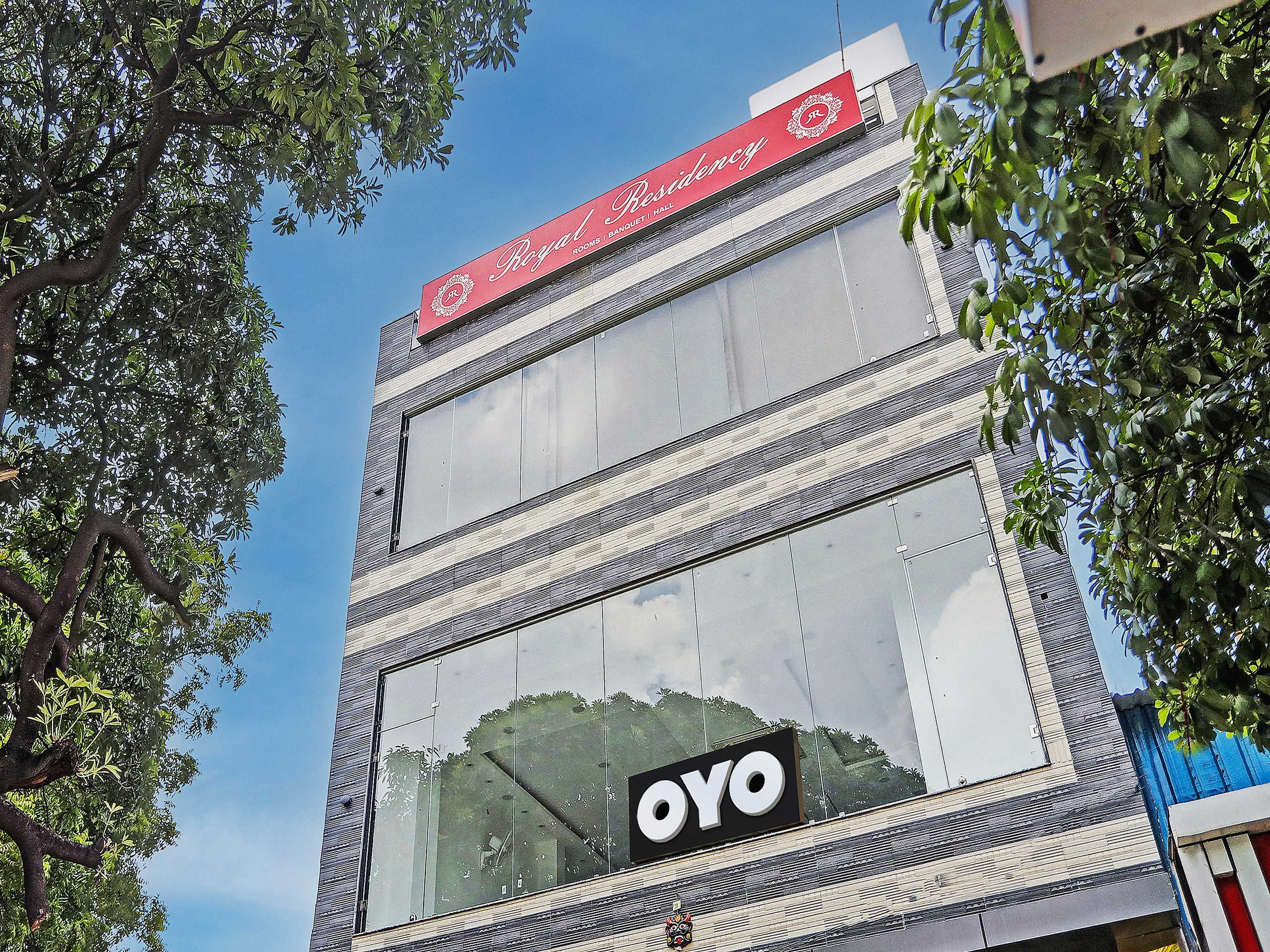 Hotel O by OYO Royal Residency - Tap to explore photos