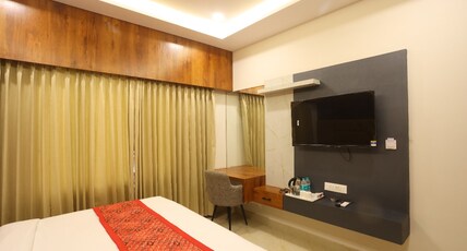 HOTEL PRIDE & RESTAURANT Room Type - Premium Suite