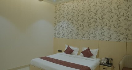 Knightz bridge Hotel Room Type - Super Deluxe Room
