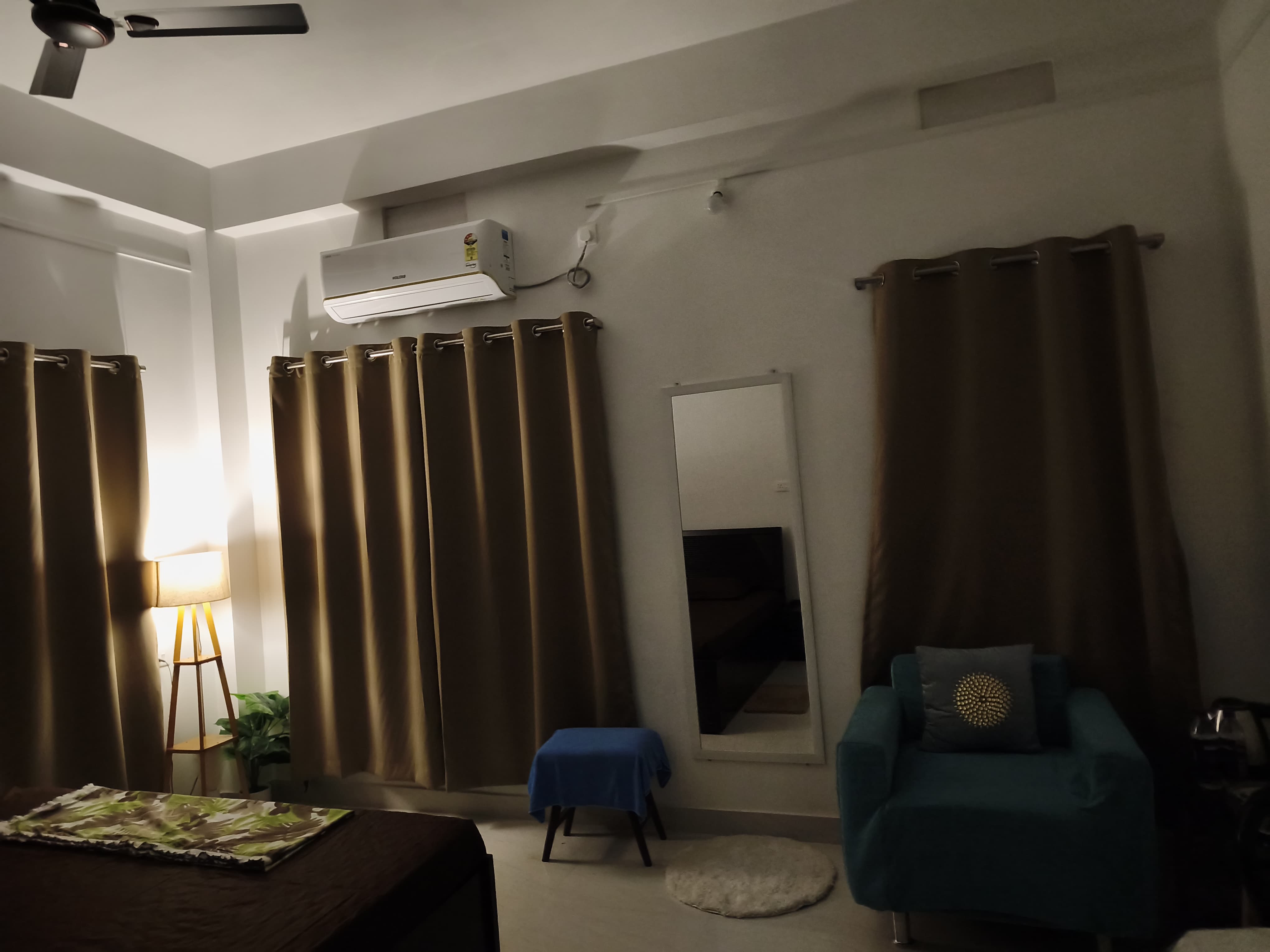 Moon's Family Homestay - Tap to explore photos